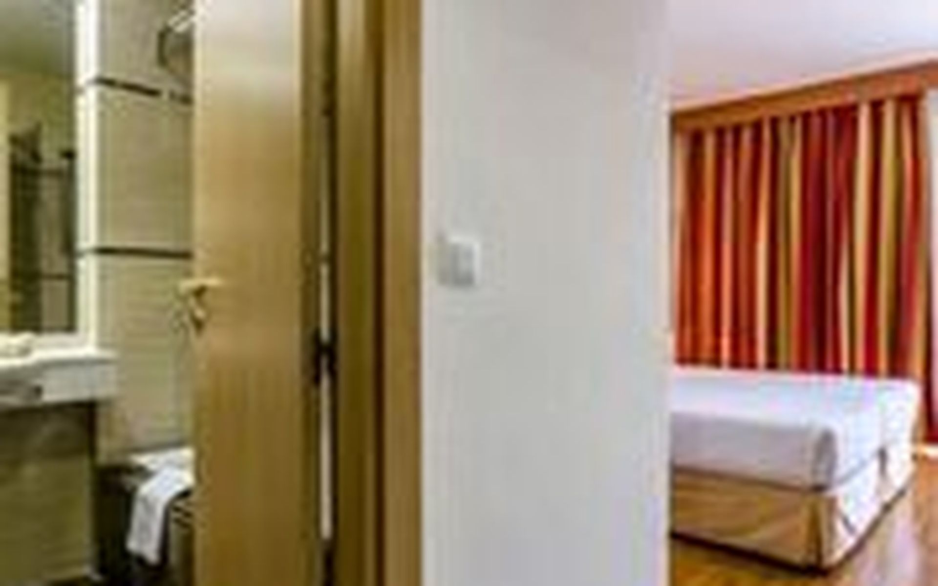 Alcala Plaza Hotel Alcala de Henares Exterior photo